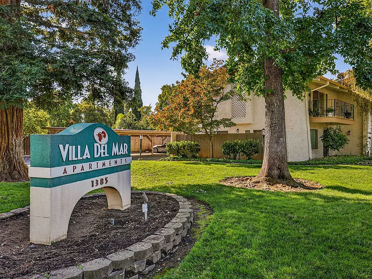 Villa Del Mar Apartments — Photo 1
