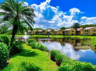 583 Beachwalk Cir APT 101, Naples, FL 34108