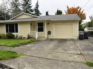 22405 SW Hall St, Sherwood, OR 97140
