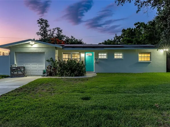 3933 Porpoise Dr SE, Saint Petersburg, FL 33705