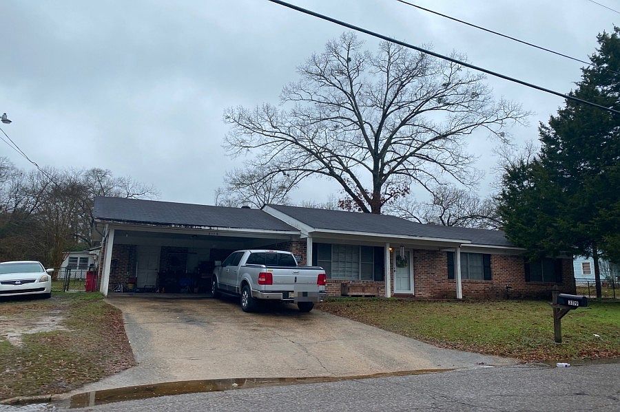 2nd image of 3119 Highland Ave