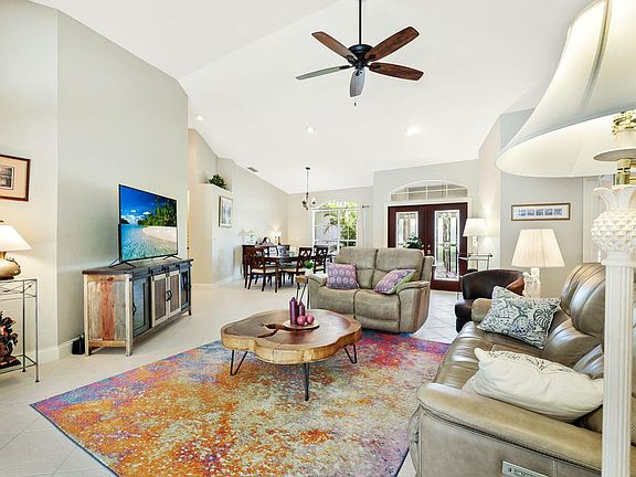 5th image of 146 Muirfield Cir