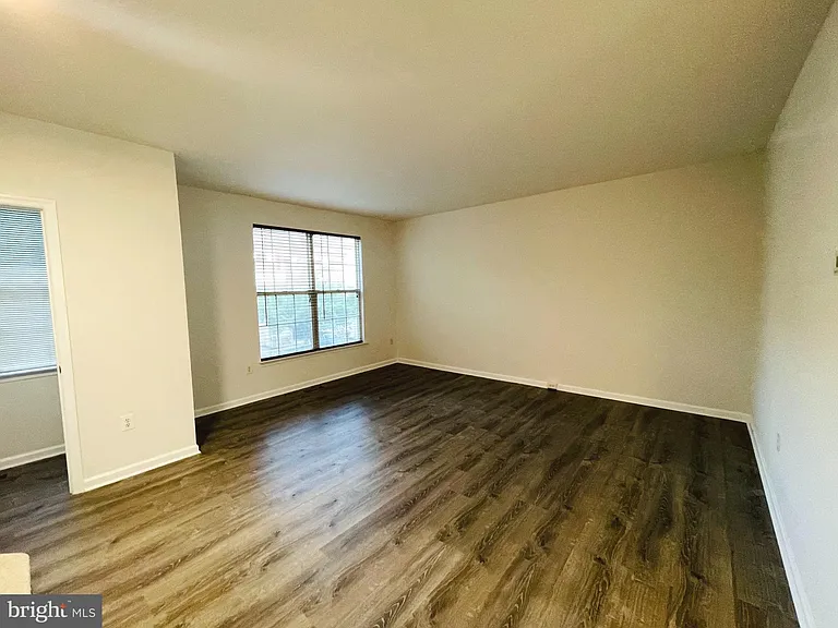 21065 Tyler Too Ter — Photo 6