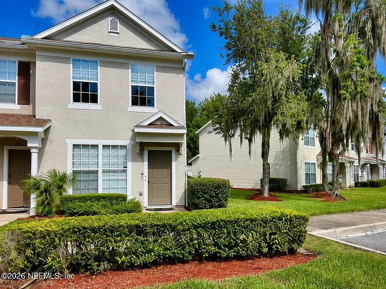 3563 Twisted Tree Ln — Photo 1