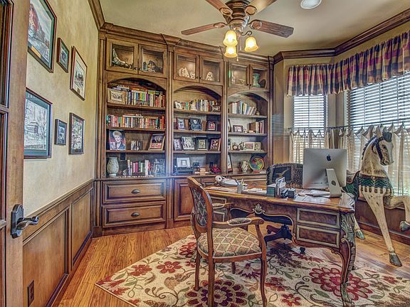 4th image of 2701 Verona Ct