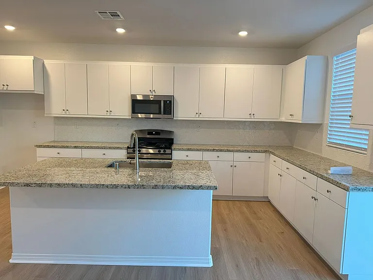 36612 Desert Tortoise Rd — Photo 4