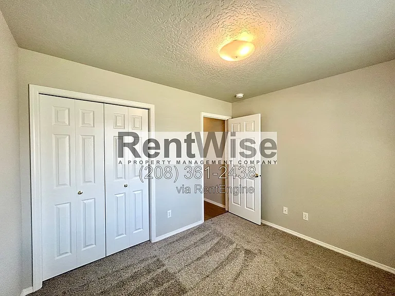 14232 Carolina St — Photo 11