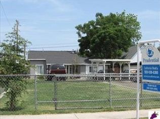 149 S Dearing Ave, Fresno, CA 93702