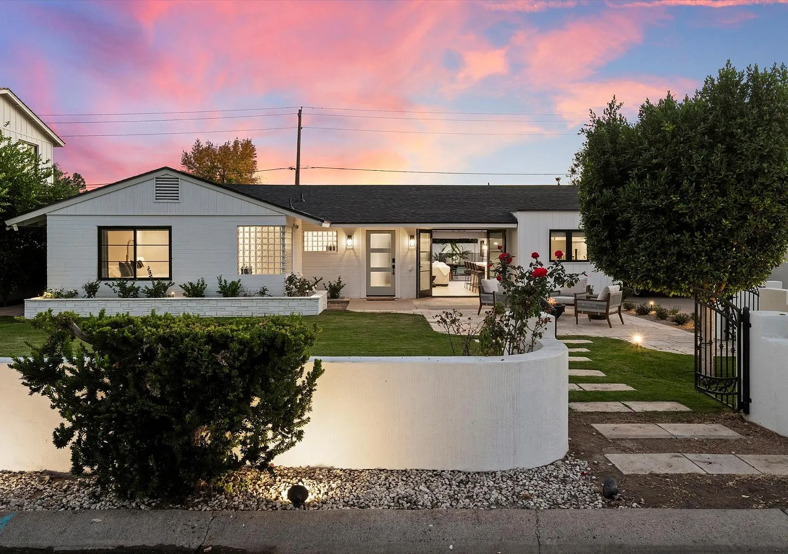 3 bed, 3.5 bath, 2038 sqft, $8,500 — Photo 3