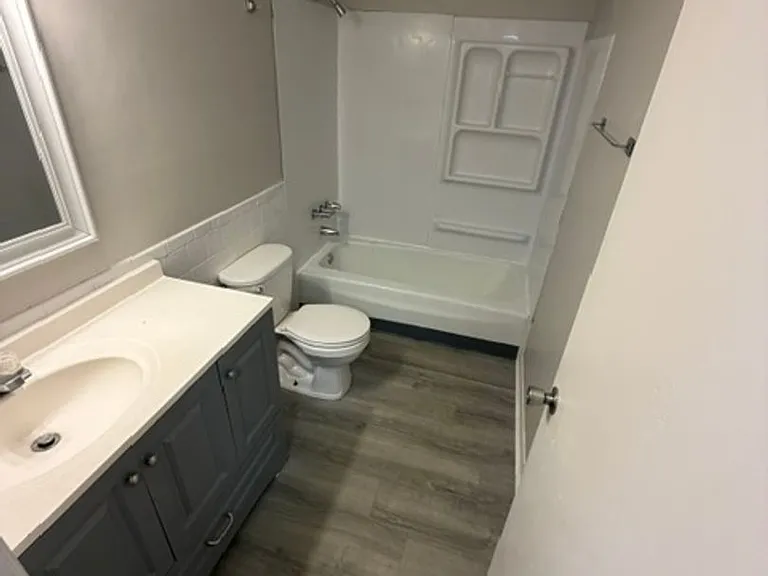 Naveen Pine Apartments — Photo 17