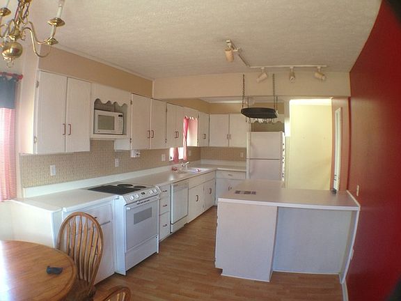 2nd image of 546 Mulberry St
