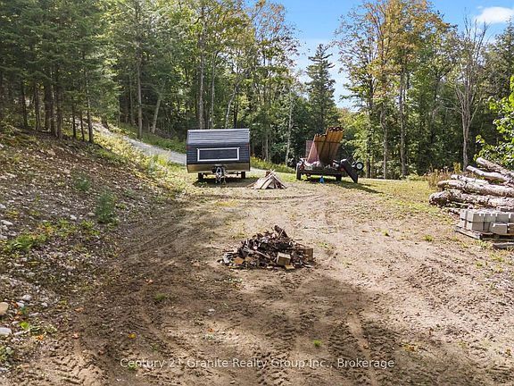 5th image of 1914 Kennisis Lake Rd