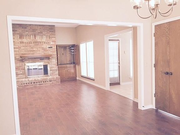 4th image of 3520 Pinehurst Dr
