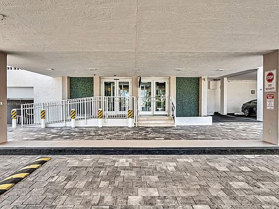 2nd image of 1500 S Ocean Dr APT 15G