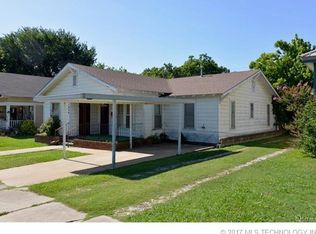 1008 W Division St, Henryetta, OK 74437