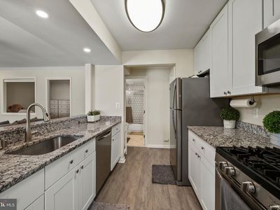 112 Duvall Ln APT 302, Gaithersburg, MD, 20877