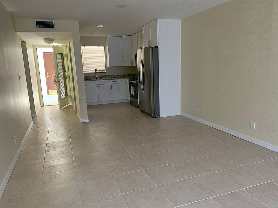 2nd image of 6501 Winfield Blvd #A-1
