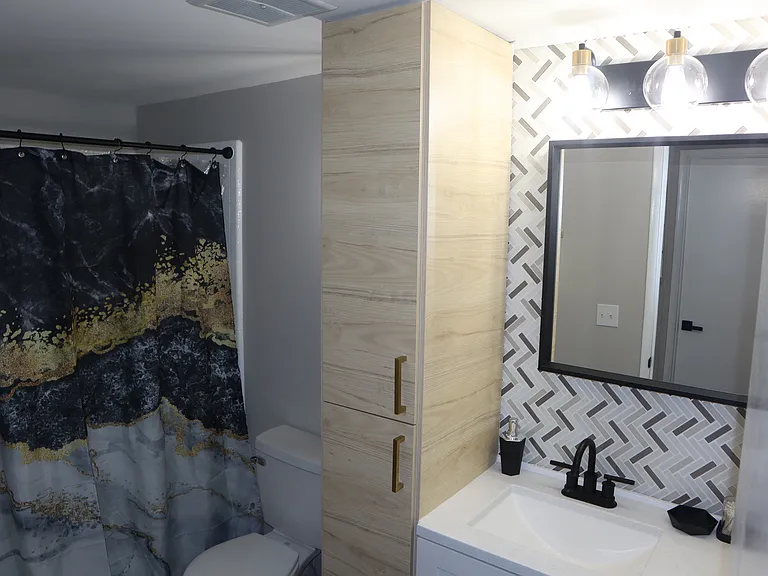 438 N Center St #102 — Photo 15