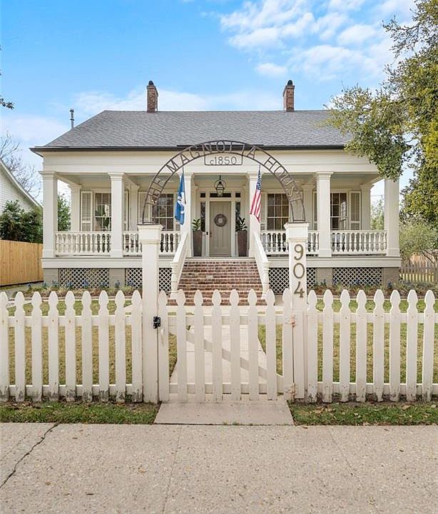 904 Main St, Madisonville, LA 70447 Zillow