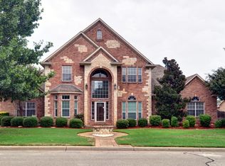 1106 Lynnwood Dr, Cleburne, TX 76033