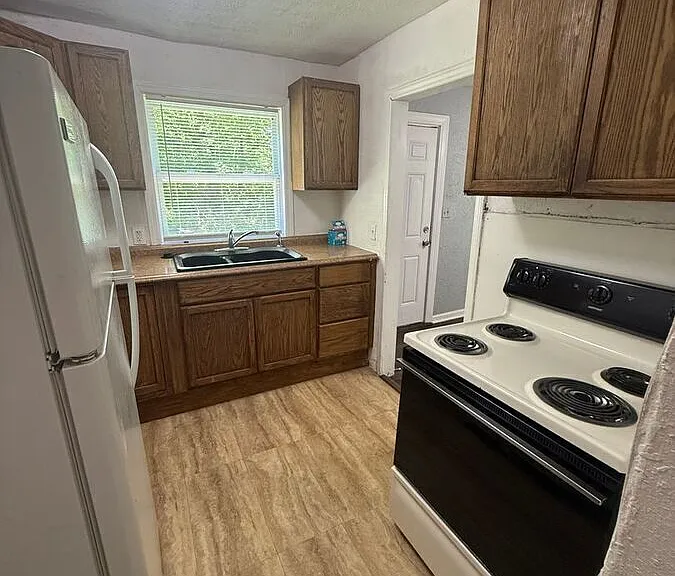 5816 Bellefontaine Ave — Photo 3