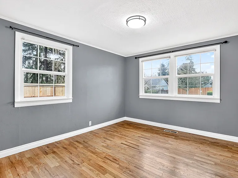 8808 NE 33rd St — Photo 12