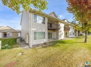 7111 W 56th St APT 40, Sioux Falls, SD 57106