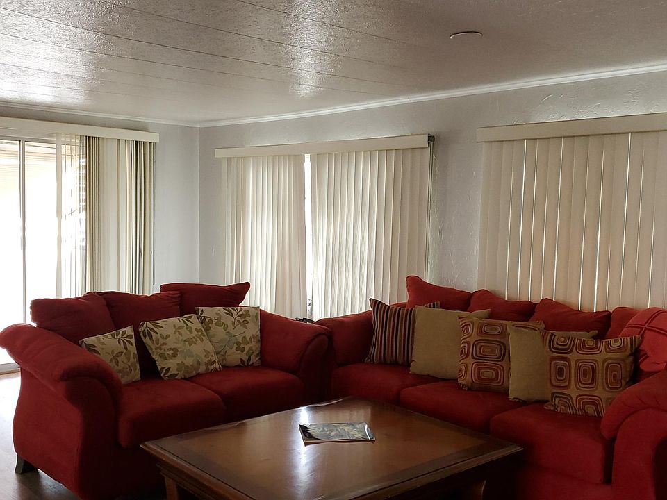 1st image of 976 E Freeport Ave #55