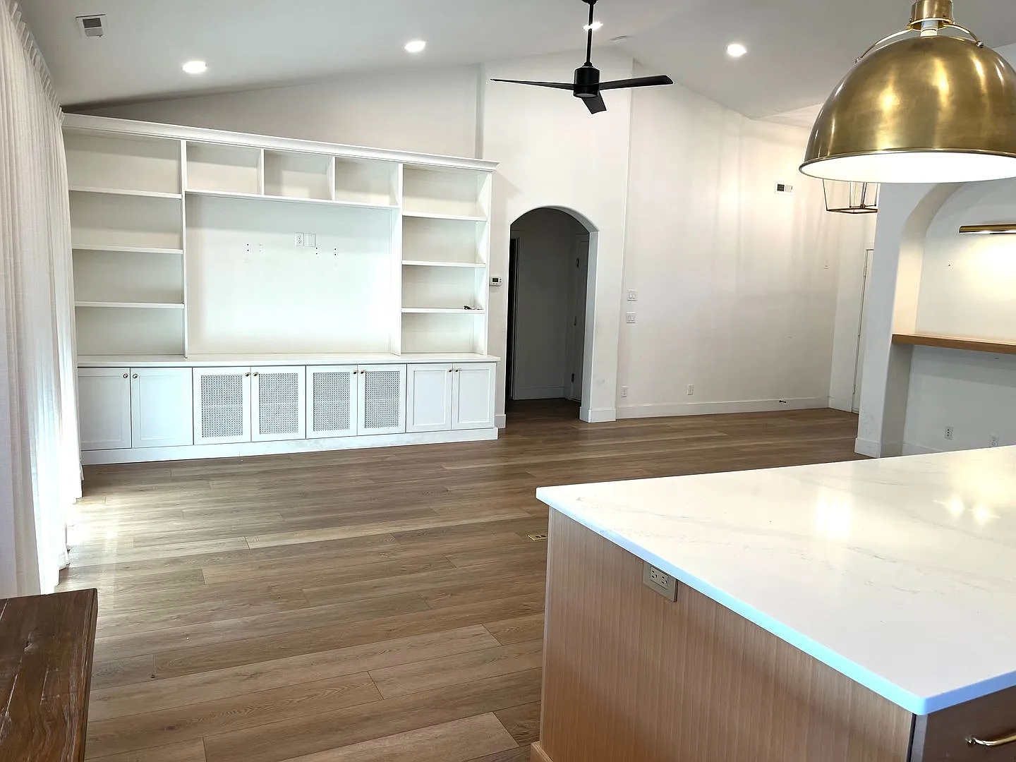 Stunning Updated 3 bedroom, 2 bath home, just minutes from Snow Canyon! — Photo 2