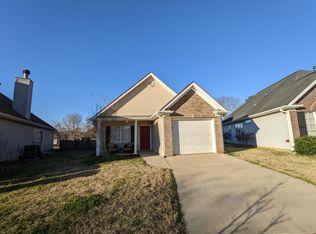 1227 Wilkerson Cir, Helena, AL 35080