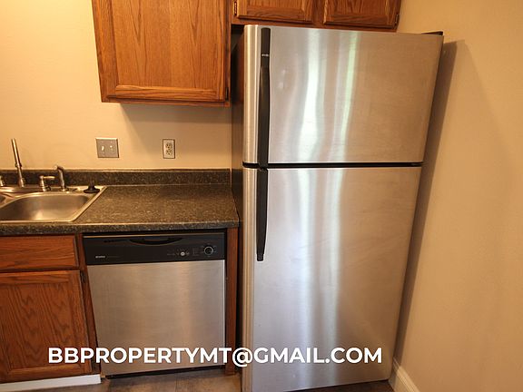 3rd image of 363 Aristocrat Dr #4