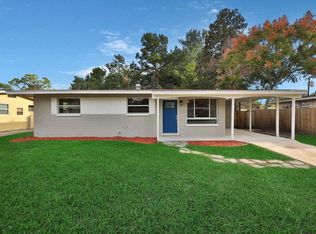 523 Brook Cir, South Daytona, FL 32119