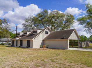 905 Center St, El Campo, TX 77437
