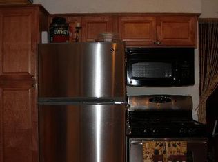 832 Colonial Dr APT D, Wheeling, IL 60090