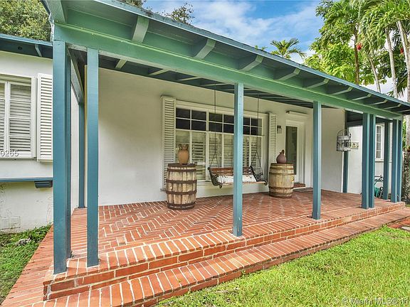 3rd image of 34 De Leon Dr