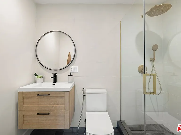 712 N Rodeo Dr — Photo 27