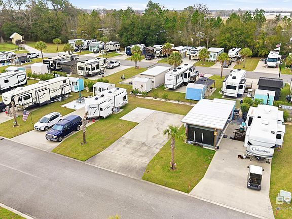 3rd image of 21240 Miflin Rd #40