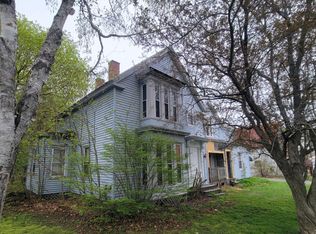 19 Bennett Ave, Skowhegan, ME 04976