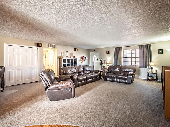 3rd image of 5707 Hill N Dale Dr