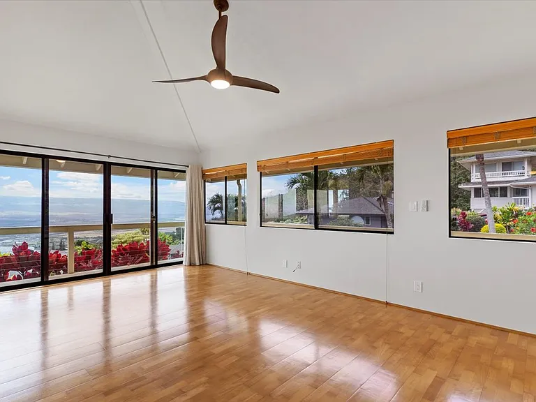 560 Kuikahi Dr — Photo 14
