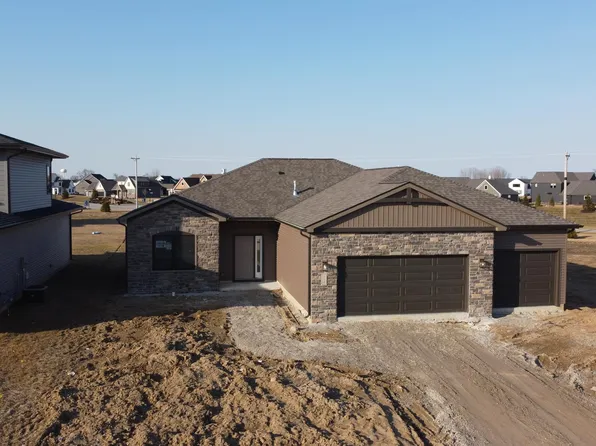 17747 Boeing Pass, Huntertown, IN 46748