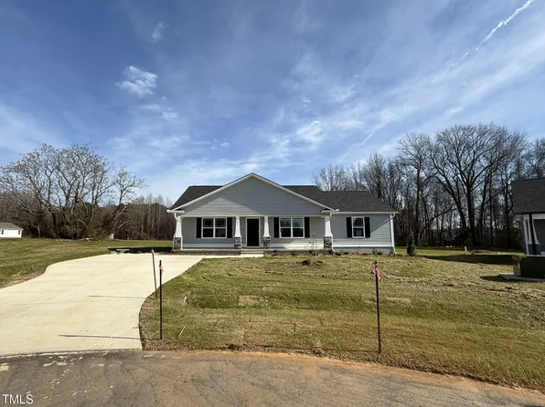 197 Pate Landing Dr, Selma, NC 27576