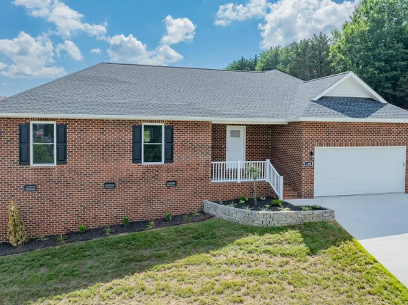 130 Keeneland Cir, Greeneville, TN 37743