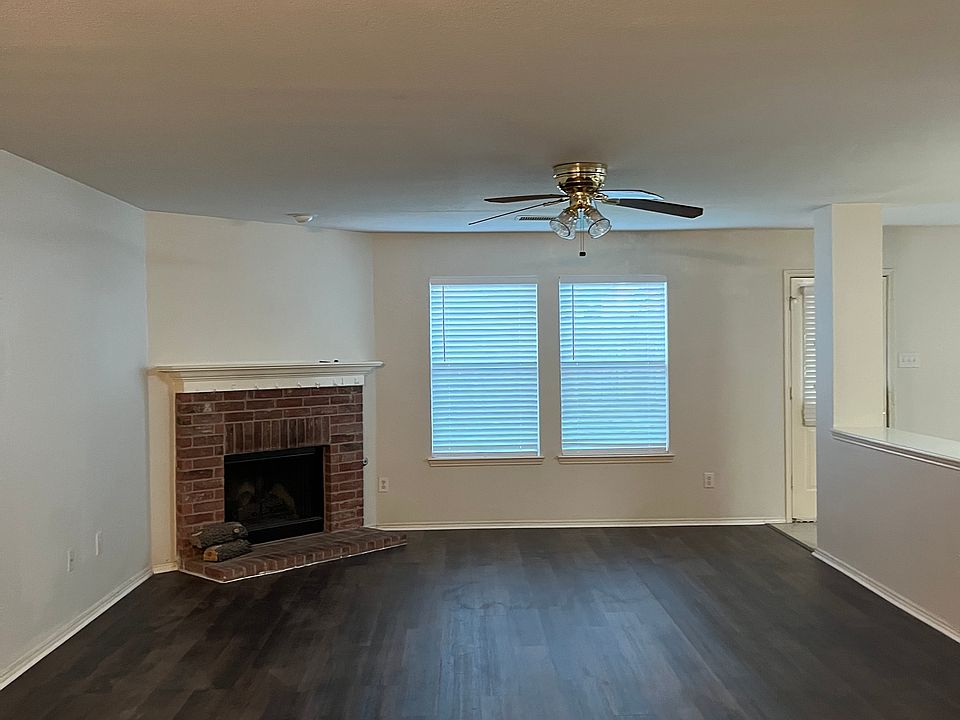 1st image of 10104 Benwick Dr