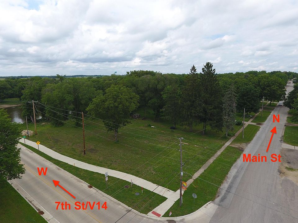 1st image of 732 Main St