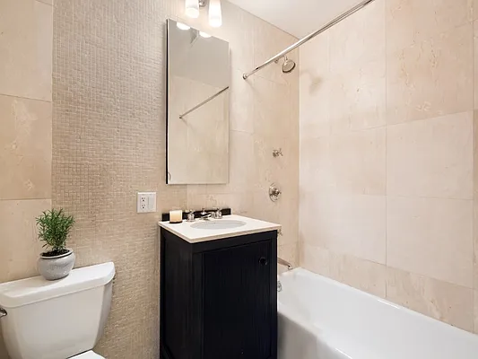 Sold by Sotheby's International Realty | media 26