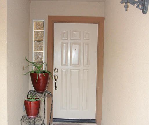 4th image of 8415 S 50th Dr