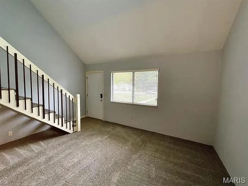 1 bed, 1.0 bath, 671 sqft, $1,050 — Photo 4