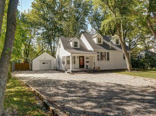 2258 E Grand St, Springfield, MO 65804