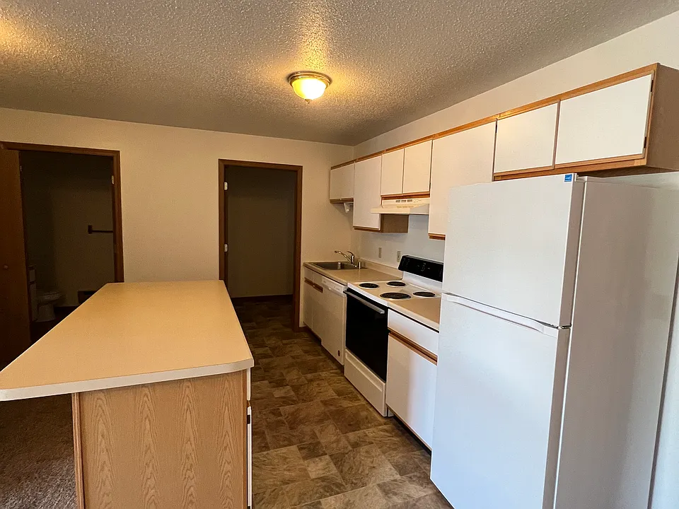 625 Amy Dr #12